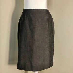 Classic Gray Lined Zip Women's Pencil Skirt SZ 4P Pleated Office Career Work